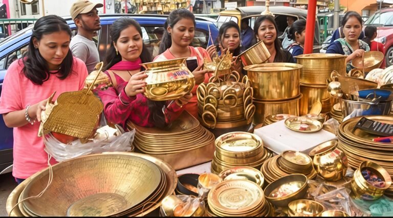 धनतेरस पर कब चमकेगी आपकी किस्मत? जानें तारीख, खरीदारी और पूजा का शुभ मुहूर्त