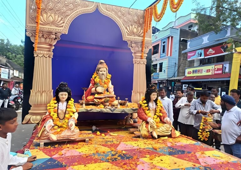 25 या 26 अक्टूबर, कब है वाल्मीकि जयंती?महर्षि वाल्मीकि जयंती पर बन रहा है खास संयोग?सुबह इस शुभ मुहूर्त में करें पूजा; जानें पूरी विधि